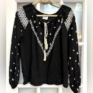Dream State Black White Boho Embroidered Aztec Southwestern Tasel Blouse Size M